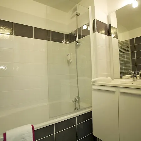 Hotel apartamentowy Lagrange Millenaire 3*